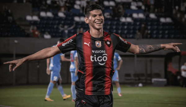 Robert Morales foi oferecido ao Vasco - Foto: Divulgação/Cerro POrteño