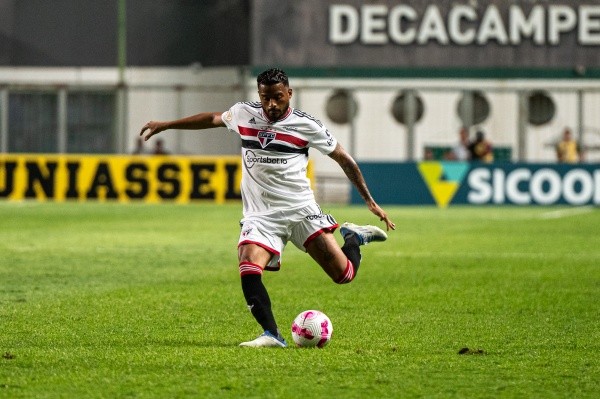Alessandra Torres/AGIF/ Reinaldo em campo pelo São Paulo. Em 2023, irá defender o Grêmio. 