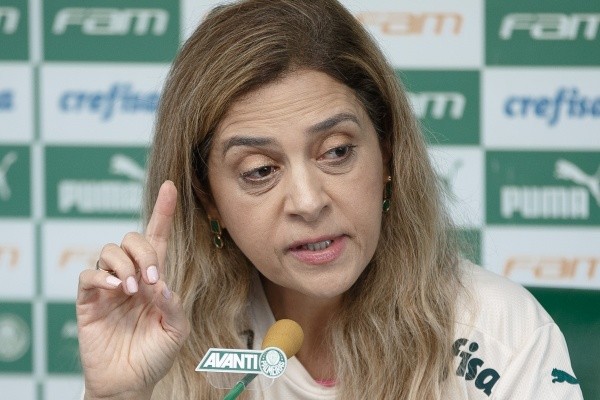 SP - Sao Paulo - 16/12/2021 - PALMEIRAS, COLETIVA PRESIDENTE - A Presidente do Palmeiras Leila Pereira durante coletiva de imprensa realizada no CT Barra Funda. Foto: Ettore Chiereguini/AGIF