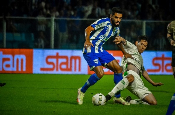 Foto: R.Pierre/AGIF – Raniele foi um dos destaques do Avaí no último Campeonato Brasileiro