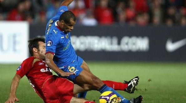 Foto: Simon Cross/Getty Images - Rivaldo atuou pelo Bunyodkor entre 2008 a 2010