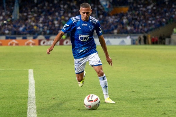 Alessandra Torres/AGIF/ Rafael em campo pelo Cruzeiro. 