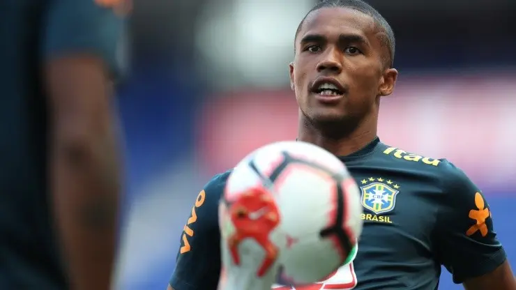 Lucas Figueiredo/CBF - Douglas Costa