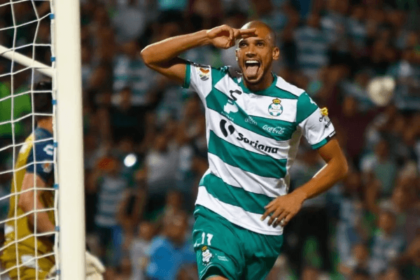 Dória é destaque do Santos Laguna no México - Foto: Divulgação/Santos Laguna