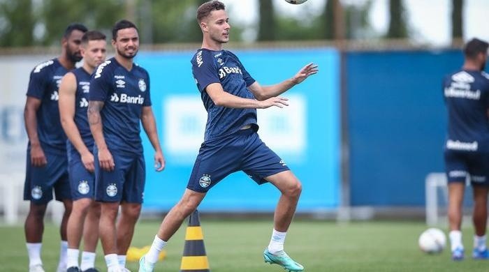 Foto: Lucas Uebel/Grêmio/Divulgação - Gustavinho: bem avaliado pelo técnico Renato Portaluppi Foto: Lucas Uebel/Grêmio/Divulgação - Gustavinho: bem avaliado pelo técnico Renato Portaluppi