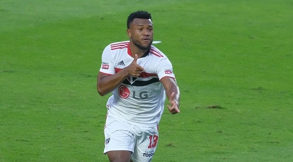 Luan pode assinar um pré-contrato no meio do ano - Foto: Marcello Zambrana/AGIF