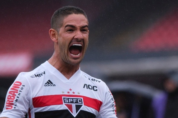 Pato vestiu a camisa do São Paulo em duas oportunidades -  Foto: Daniel Vorley/AGIF