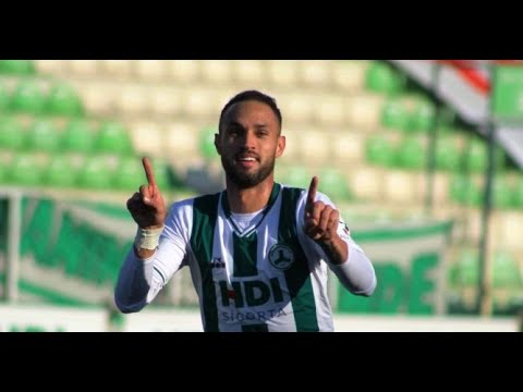 Serginho em ação na Turquia - Foto: Reprodução/Youtube