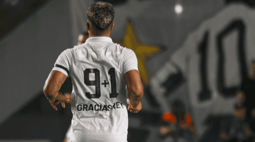 Foto: Fernanda Luz/AGIF - Marcos Leonardo errou um pênalti, mas fez outro