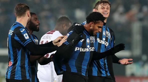 Foto: Emilio Andreoli/Getty Images - Éderson comemora seu gol contra o Salernitana, seu ex-time