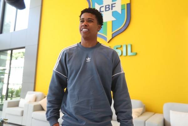Foto: Rafael Ribeiro / CBF | Andrey Santos se reuniu ao restante da delegação apenas no último sábado (14)