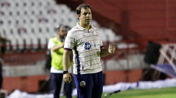 PE - Recife - 11/01/2023 - PERNAMBUCANCO 2023, NAUTICO X CARUARU CITY - Dado Cavalcanti tecnico do Nautico durante partida contra o Caruaru City no estadio Aflitos pelo campeonato Pernambucano 2023. Foto: Rafael Vieira/AGIF