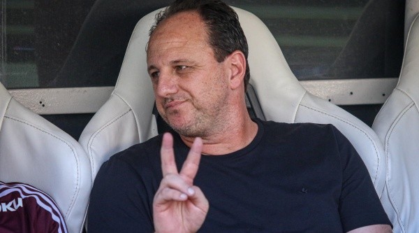 CE - Fortaleza - 18/09/2022 - BRASILEIRO A 2022, CEARA X SAO PAULO - Rogerio Ceni tecnico do Sao Paulo durante partida contra o Ceara no estadio Arena Castelao pelo campeonato Brasileiro A 2022. Foto: Lucas Emanuel/AGIF