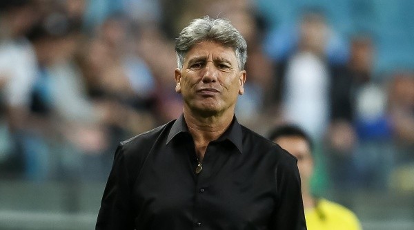 RS - Porto Alegre - 04/10/2022 - BRASILEIRO B 2022, GREMIO X CSA - Renato Portaluppi tecnico do Gremio durante partida contra o CSA no estadio Arena do Gremio pelo campeonato Brasileiro B 2022. Foto: Pedro H. Tesch/AGIF