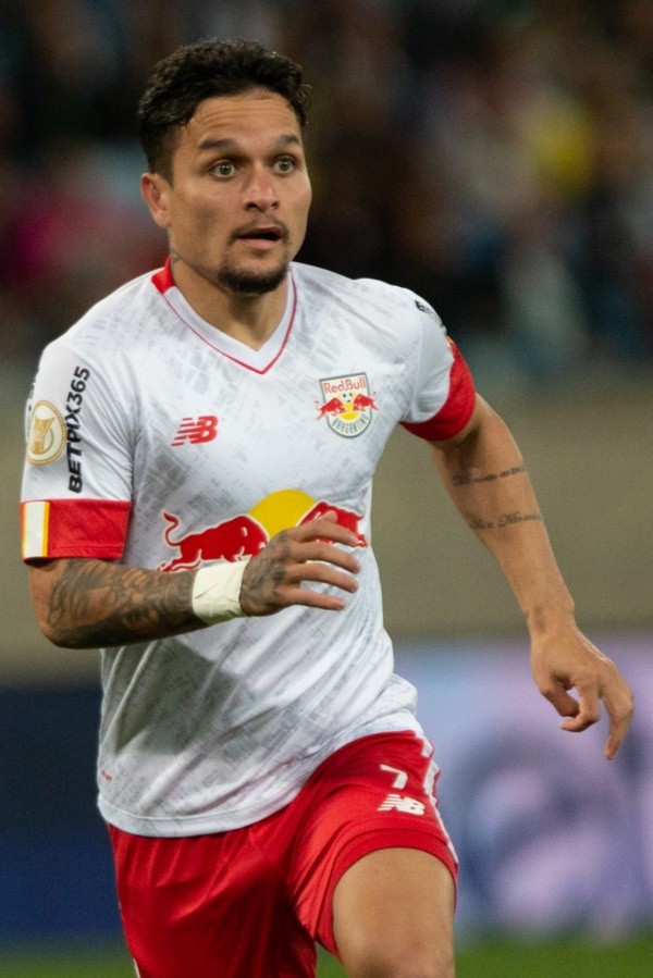 O Santos sondou Artur - Foto: Gil Gomes/AGIF