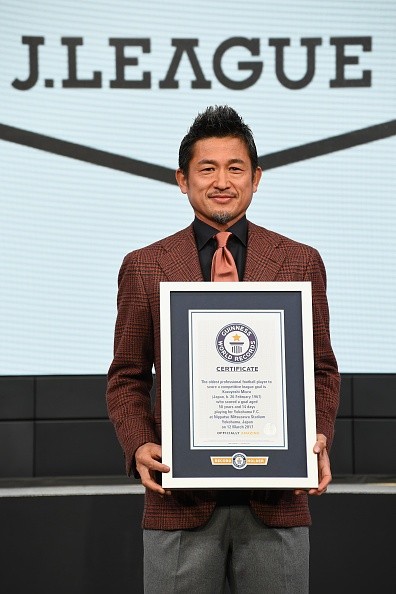 Kazu Miura é o jogador mais velho em atividade (GettyImages/Etsuo Hara)