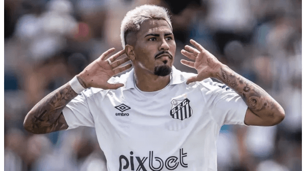 Foto: Divulgação/Santos FC – Ivonei é o “camisa 10” do Santos no Sub-20 e pode resolver problemas de Odair no time de cima