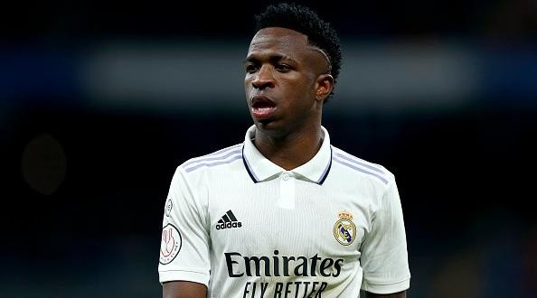 Foto: Florencia Tan Jun/Getty Images - O Real Madrid de Vini Jr é o favorito para conquistar o Mundial, segundo a Betfair