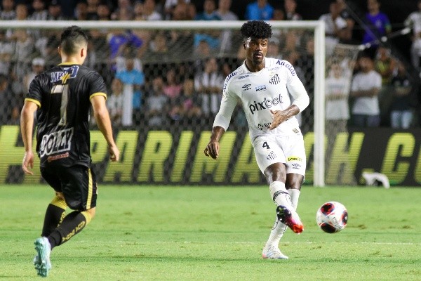 Foto: Fernanda Luz/AGIF – Bauermann teve atuação muito ruim contra o Palmeiras