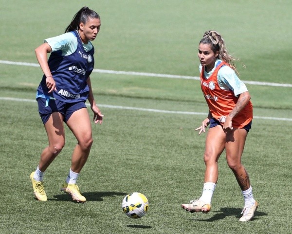 Foto: Fabio Menotti/Palmeiras – Bárbara já treina com o restante do time