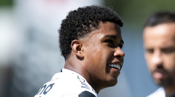 Andrey Santos está acertado com o Palmeiras - Foto: Jorge Rodrigues/AGIF