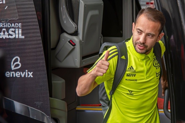 Foto: Marcelo Cortes / Flamengo – Everton Ribeiro já usou o mesmo procedimento antes