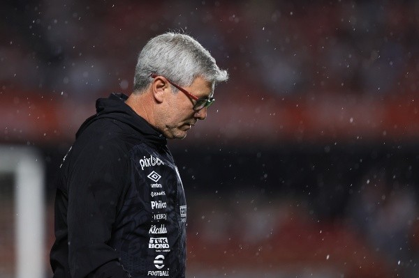 Agif/Marcello Zambrana – Odair perde apoio no Santos