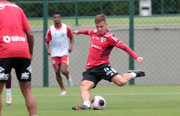 Foto: (Rubens Chiri/saopaulofc.net) - Galoppo aposta em seu trabalho no São Paulo