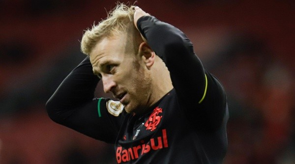 Pedro Henrique pode ficar disponível no mercado - Foto: Maxi Franzoi/AGIF