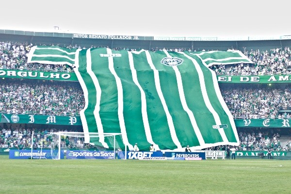 Foto: (Gabriel Machado/AGIF) - A torcida do Coritiba espera uma evolução na temporada