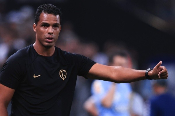 Foto: (Ettore Chiereguini/AGIF) - Fernando Lázaro fez mistério com a escalação do Corinthians para o Derby