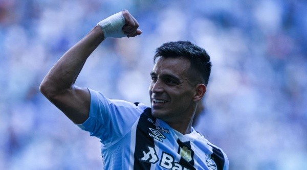 Cristaldo está conquistando a torcida do Grêmio - Foto: Maxi Franzoi/AGIF Cristaldo está conquistando a torcida do Grêmio - Foto: Maxi Franzoi/AGIF