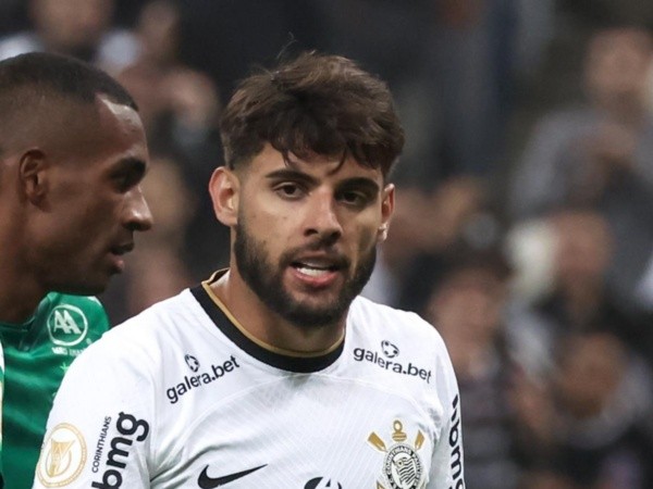 Yuri Alberto com a camisa do Corinthians - Foto: Marcello Zambrana/AGIF