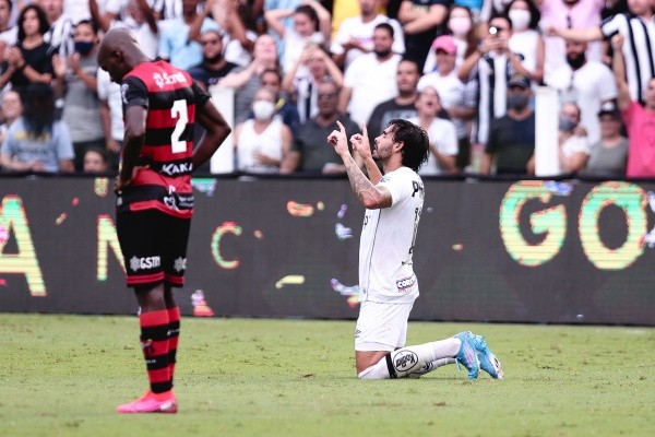 Foto:Ettore Chiereguini/AGIF – Goulart fez seu primeiro gol pelo Santos contra o Galo de Itu