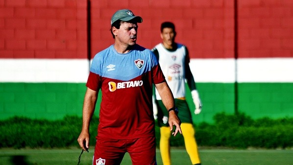 Foto: (Mailson Santana/Fluminense FC) - Fernando Diniz está satisfeito com o desempenho de Alexander no Fluminense