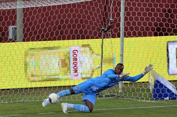 Foto: (Walmir Cirne/AGIF) - Revelado pelo RB Brasil, Jordan passou pelo Santa Cruz antes de chegar ao Sport