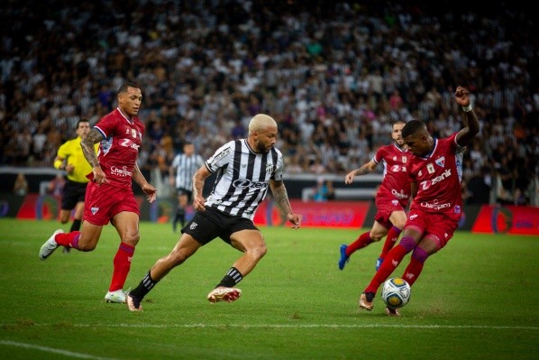 Foto: (Lucas Emanuel/AGIF) - O Fortaleza não fez um bom primeiro tempo no Clássico-Rei