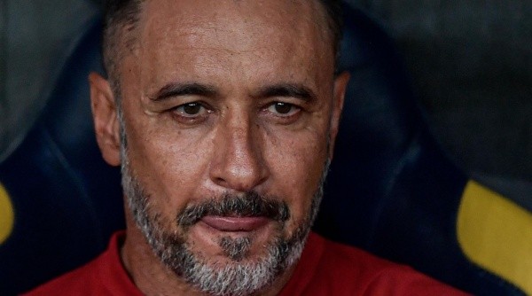 Vítor Pereira está pressionado no Flamengo - Foto: Thiago Ribeiro/AGIF
