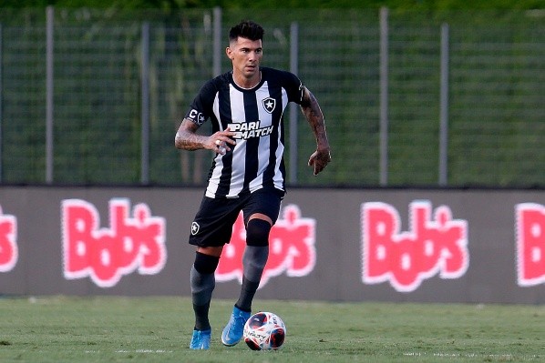 Foto: (Vitor Silva/Botafogo) - Cuesta deve seguir no Fogão
