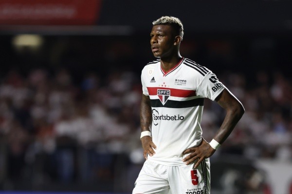 Foto: (Marcello Zambrana/AGIF) - Arboleda tem sido desfalque no São Paulo desde o final de janeiro