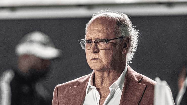 Abner Dourado/AGIF - Paulo Roberto Falcão