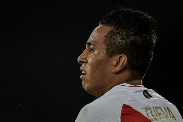 Foto: Thiago Ribeiro/AGIF – Cueva fechou recentemente com o Alianza Lima