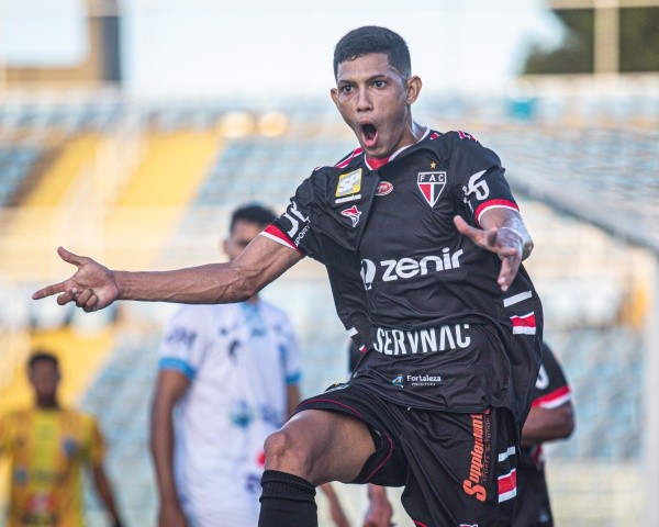 Foto: (Lucas Emanuel/AGIF) - Erick Pulga chamou a atenção do Cruzeiro pelo futebol apresentado no Ferroviário-CE