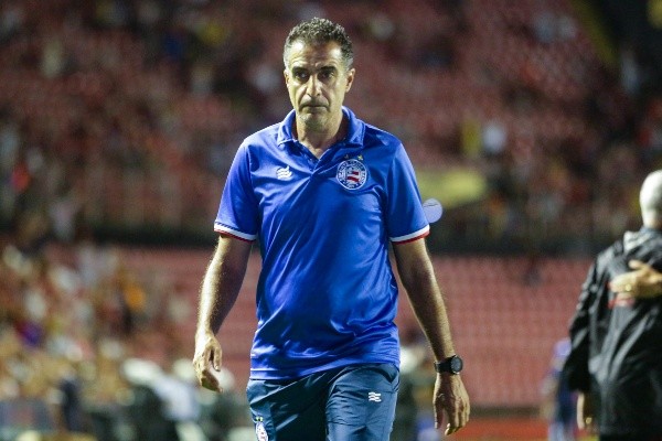 Foto: (Rafael Vieira/AGIF) - Renato Paiva tem testado Patrick Verhon no Bahia Foto: (Rafael Vieira/AGIF) - Renato Paiva tem testado Patrick Verhon no Bahia