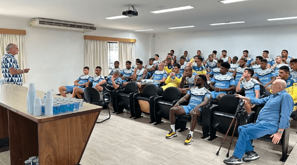 Foto: Fábio Maradei/Santos FC - Falcão comandou uma reunião com o elenco no CT Rei Pelé