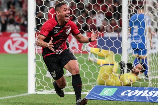 Foto: Robson Mafra/AGIF