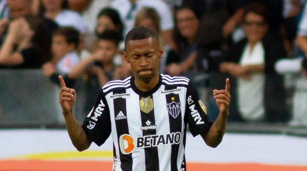 Ademir interessa ao Santos - Foto: Fernando Moreno/AGIF