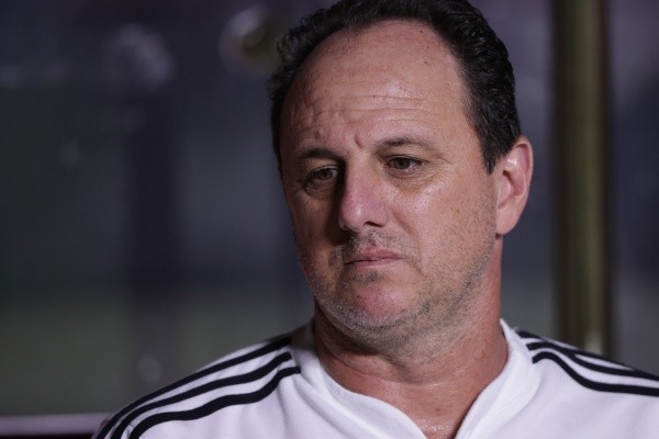 SP - Sao Paulo - 15/02/2023 - PAULISTA 2023, SAO PAULO X INTER DE LIMEIRA - Rogerio Ceni tecnico do Sao Paulo durante partida contra o Inter de Limeira no estadio Morumbi pelo campeonato Paulista 2023. Foto: Ettore Chiereguini/AGIF