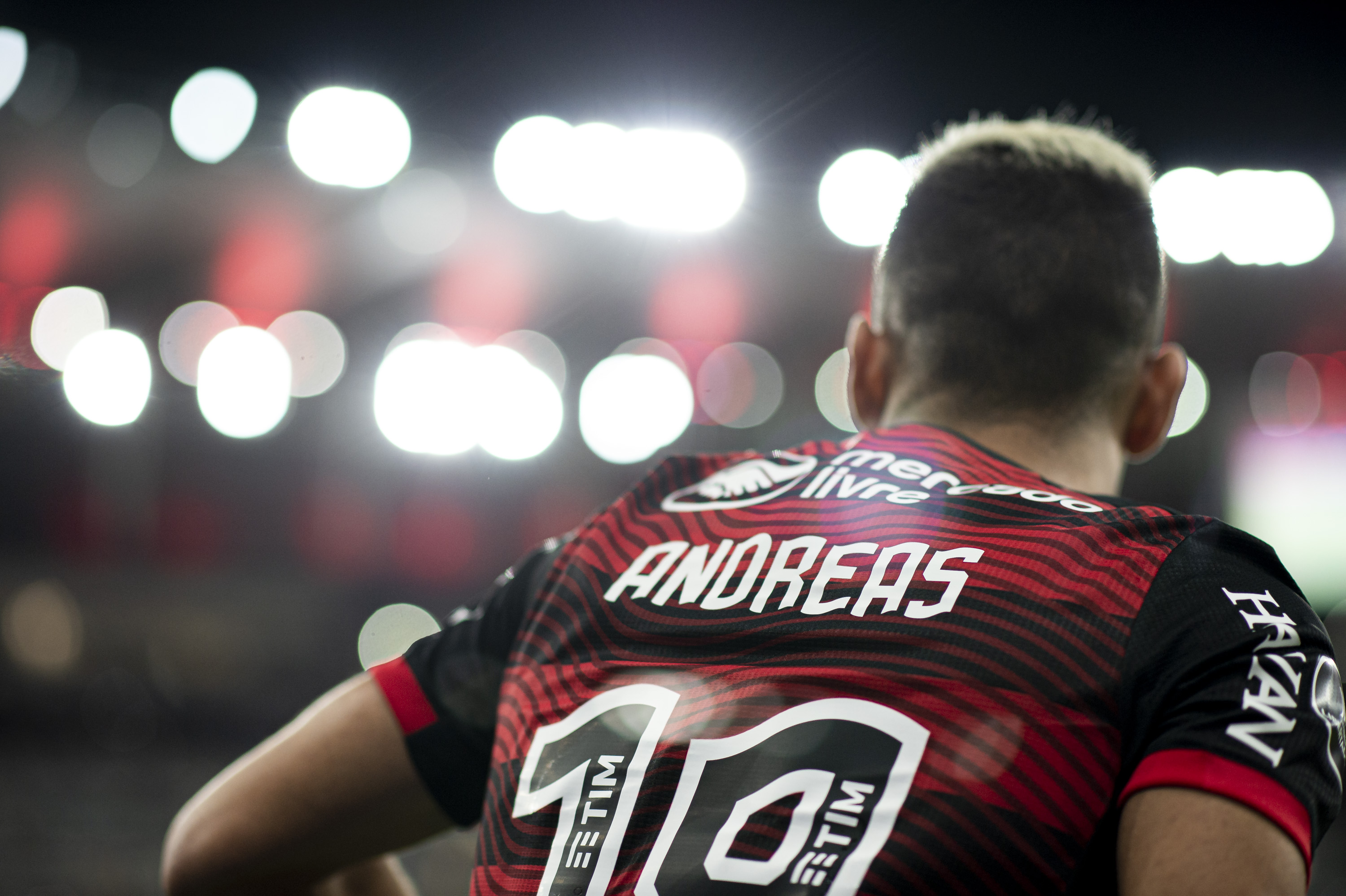 Foto: Jorge Rodrigues/AGIF – Meia ficou marcado por erro crasso na final da Libertadores de 2021 perdida pelo Flamengo