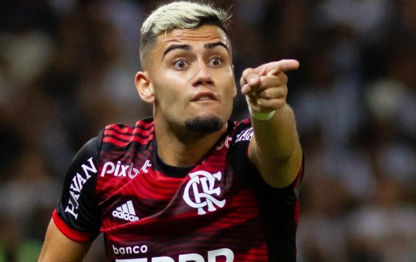 Andreas com a camisa do Flamengo - Foto: Fernando Moreno/AGIF